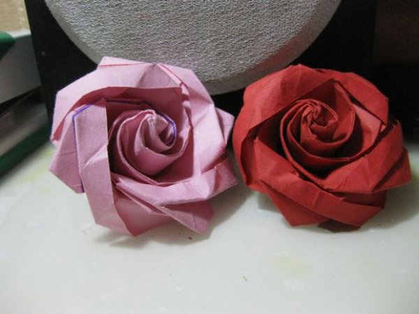 折纸玫瑰花步骤图解-冰激凌玫瑰 完整版