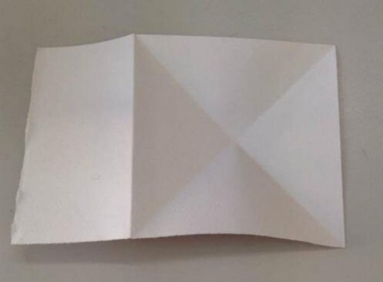 自由自在的小金鱼 金鱼的折纸方法图解