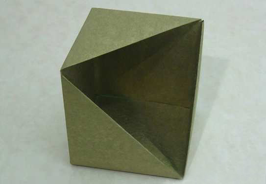 纸艺手工制作教程，Nick Robinson 开口立方体折纸Storage Box 手工折纸图纸教程