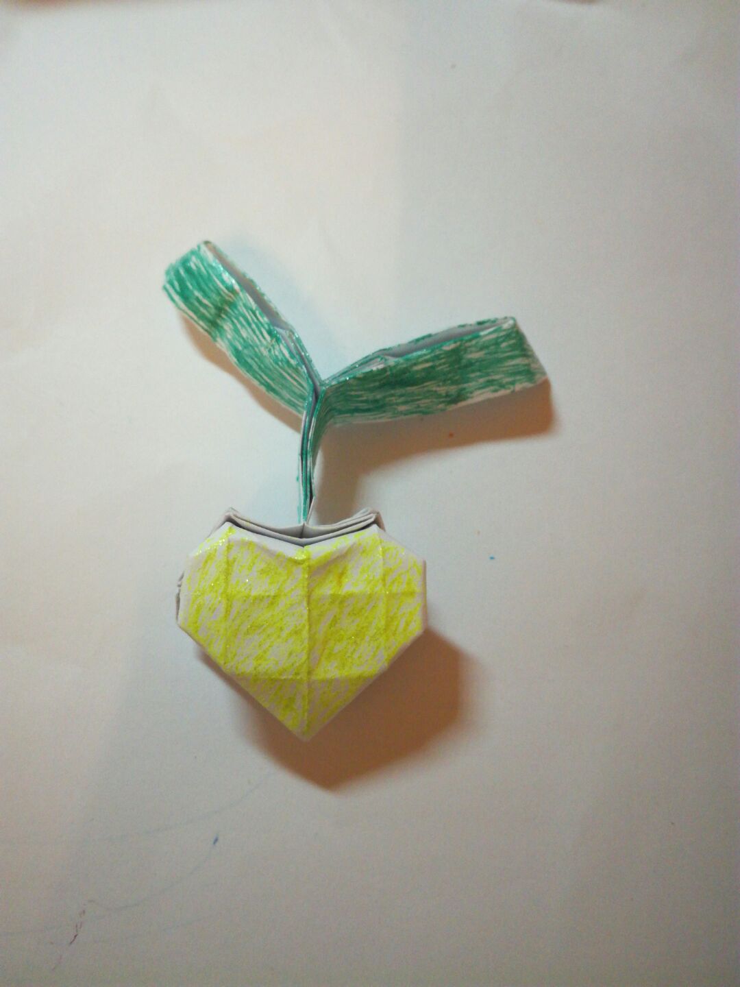 折纸大全，简单又漂亮的爱心折纸，心芽心形萌芽的折纸方法图解教程