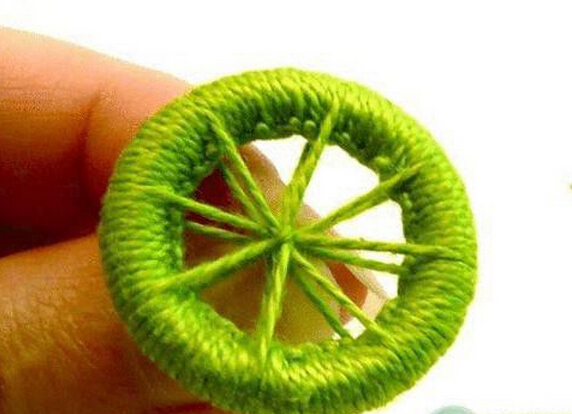 毛线创意编织七彩扣子的编法和钩织教程