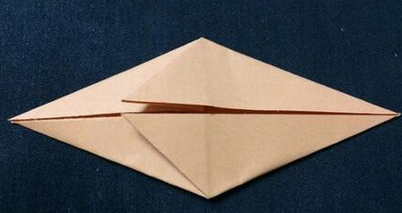 儿童手工折纸鲤鱼步骤图解