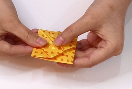 纸艺折纸手工制作教程，四叶草爱心折纸怎么折步骤图解