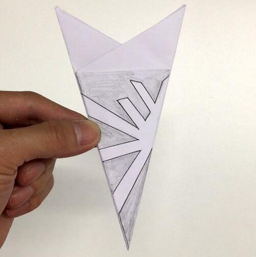 雪花剪纸步骤图解简单多种形状