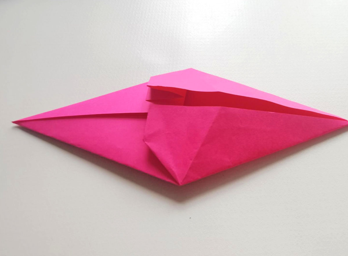 小孩简单又漂亮的DIY折纸方法 小鱼折法图片与步骤图解╭★肉丁网