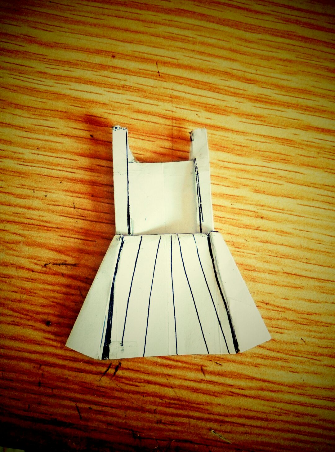 折纸衣服怎么折 这样折纸超简单 小孩子也适合！_伊秀视频|yxlady.com