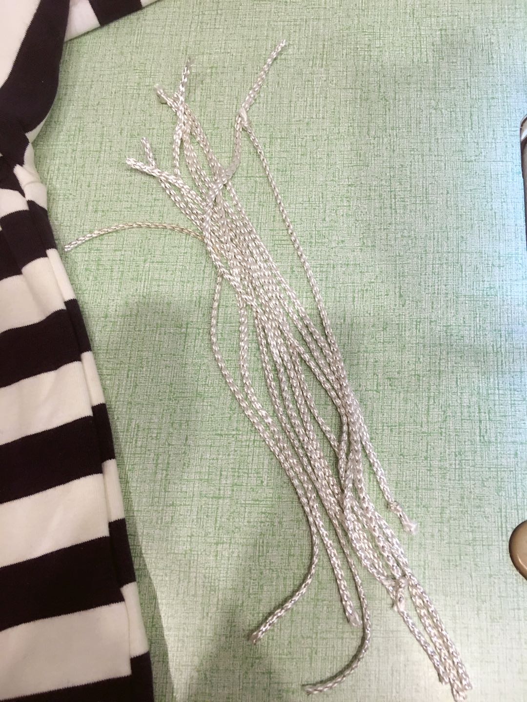 手工布艺作品涵宝的条纹打底衫制作步骤图解
