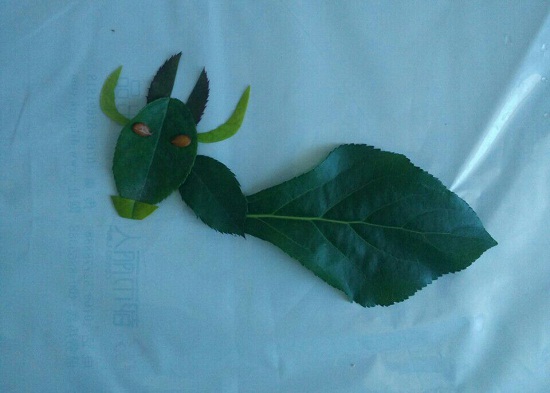 教你用树叶制作非常简单逼真的蜻蜓树叶贴画