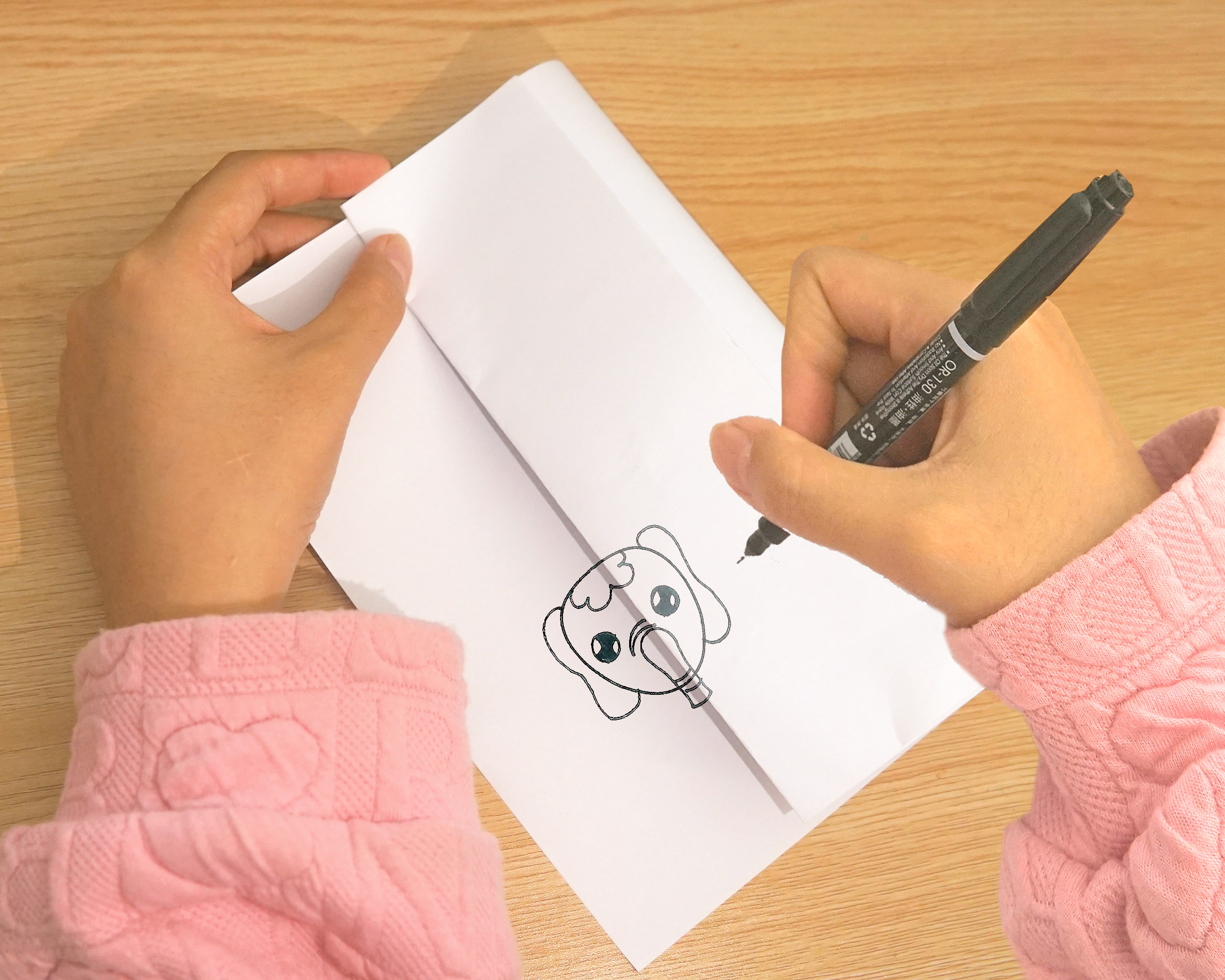 儿童玩具手工小制作：用纸制作漂亮的小手环图解 小学生简单可爱的老虎简笔画